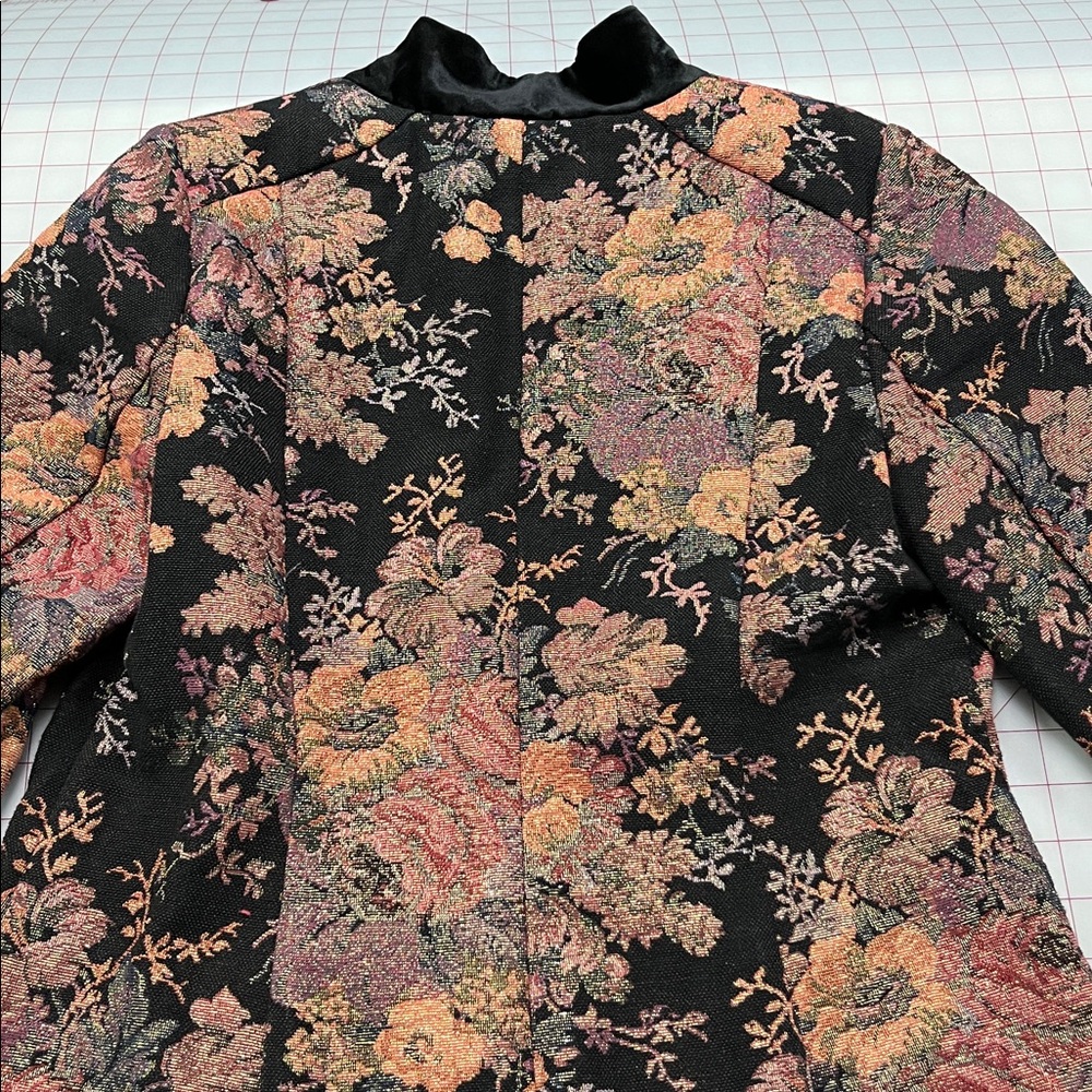 SOFT SURROUNDINGS NWOT "Westbury" Dark Romance Floral Jacquard Metallic Jacket S - Picture 8 of 16